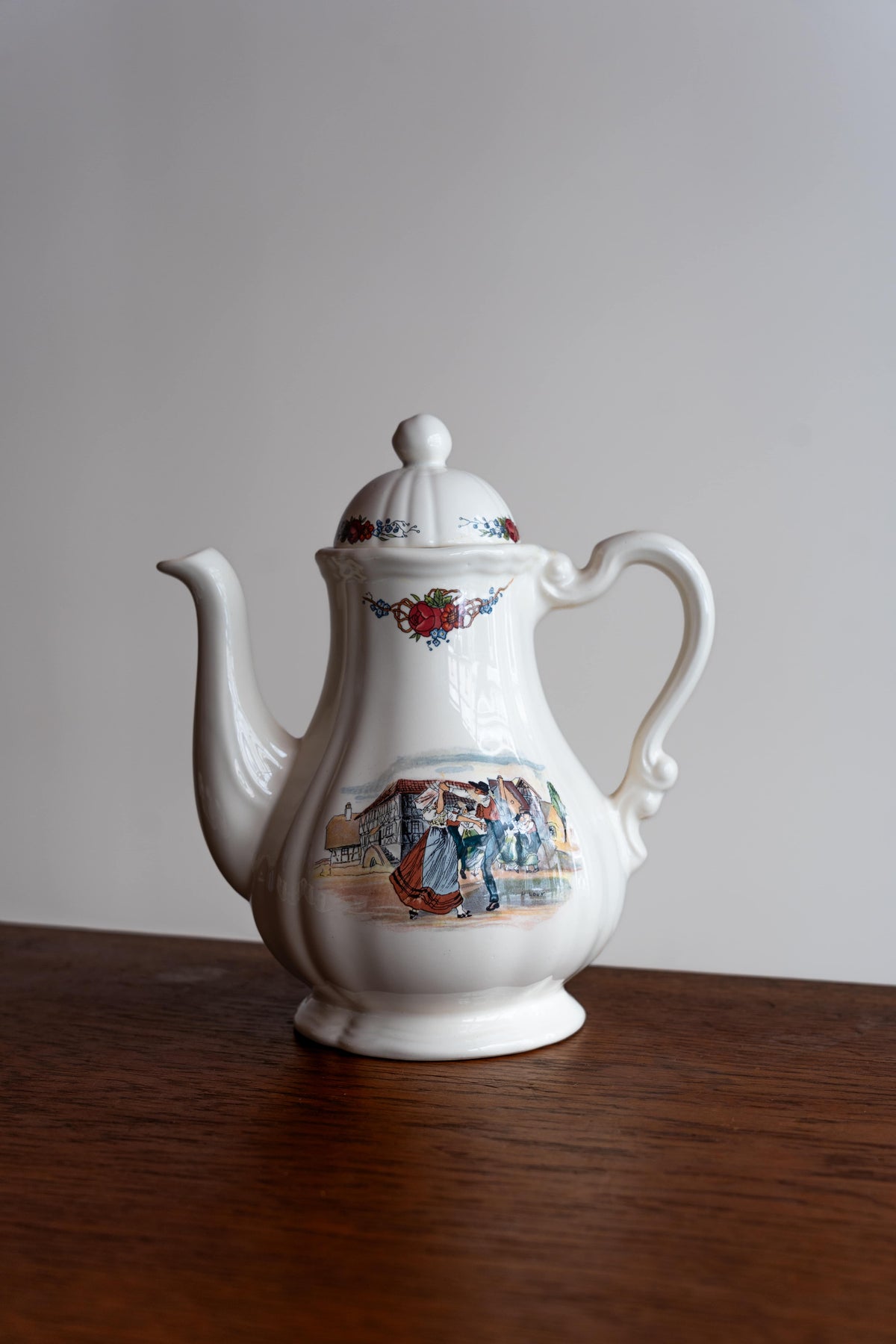 Cafetière Obernai — « La danse au village » — Henri Loux