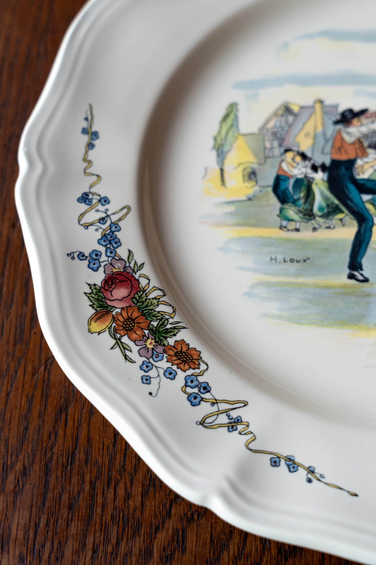 Assiette Obernai — « La danse villageoise » — Henri Loux