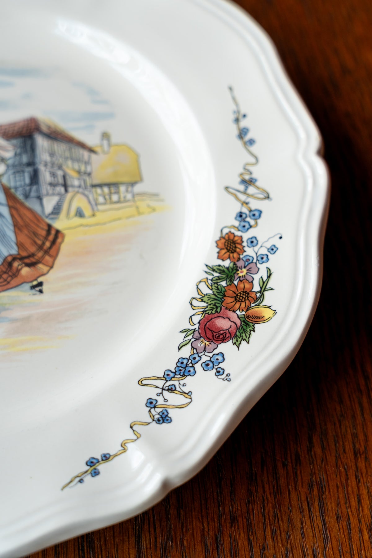 Assiette Obernai — « La danse villageoise » — Henri Loux