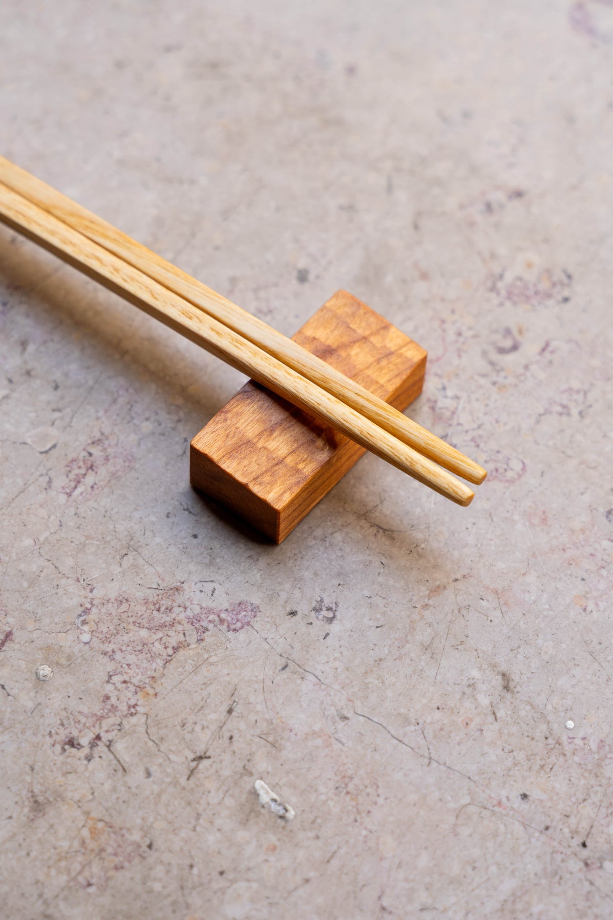 Set baguettes en bois avec repose-baguette